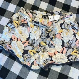 LOFT shorts size XS floral NEW